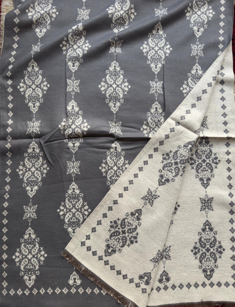 Reversible Woolen Jamawar Wrap