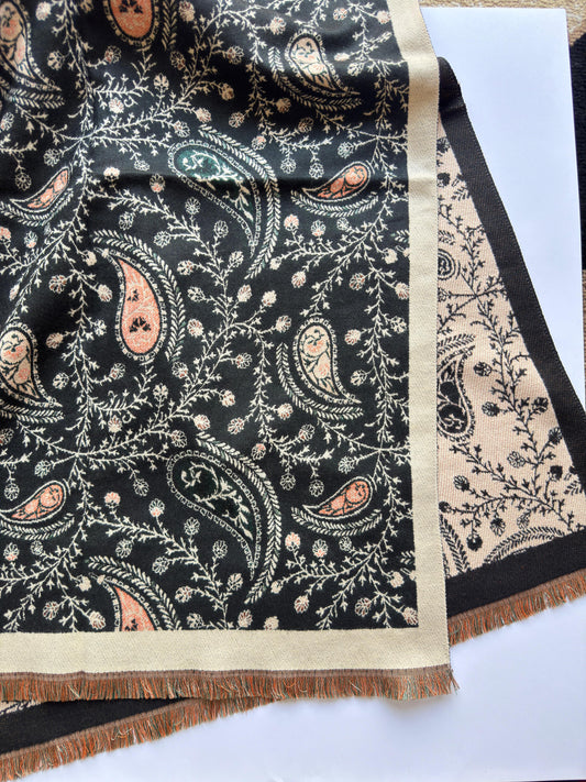 Reversible Woolen Jamawar Wrap
