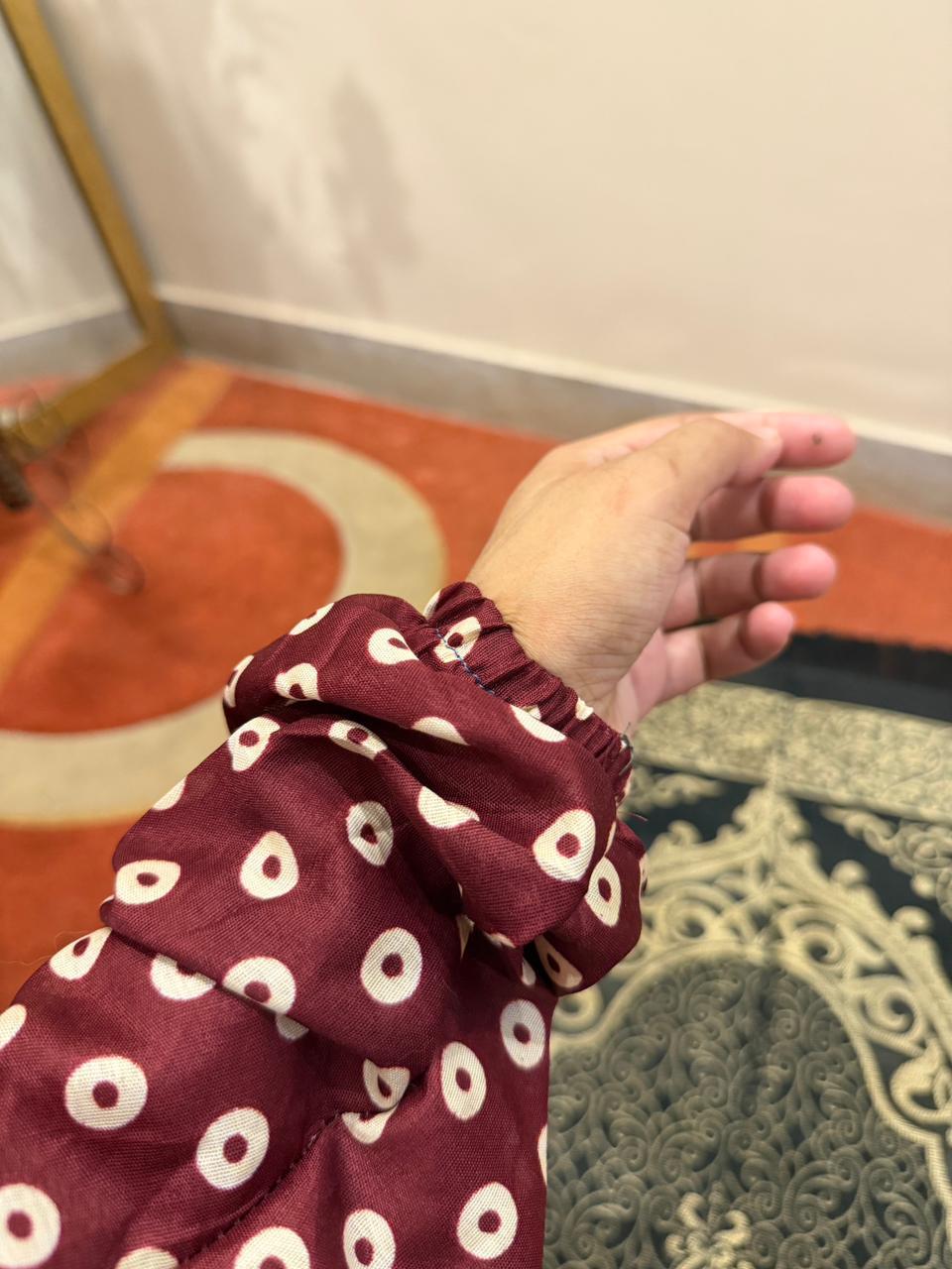 Maroon Namaz Chaadar with Beige Rings