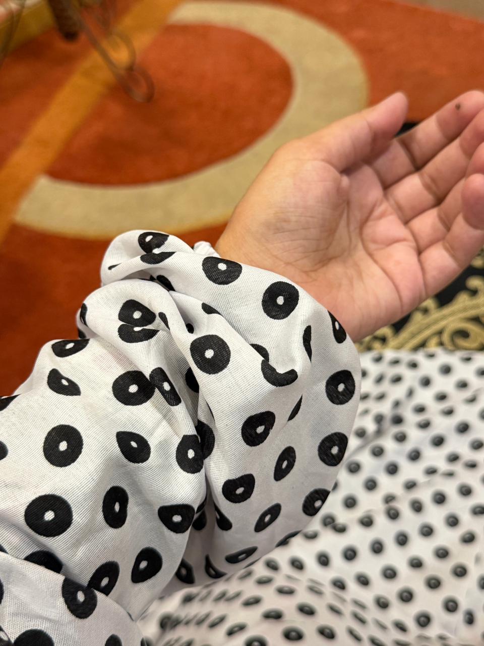 Pearl White Namaz Chaadar with Black Rings